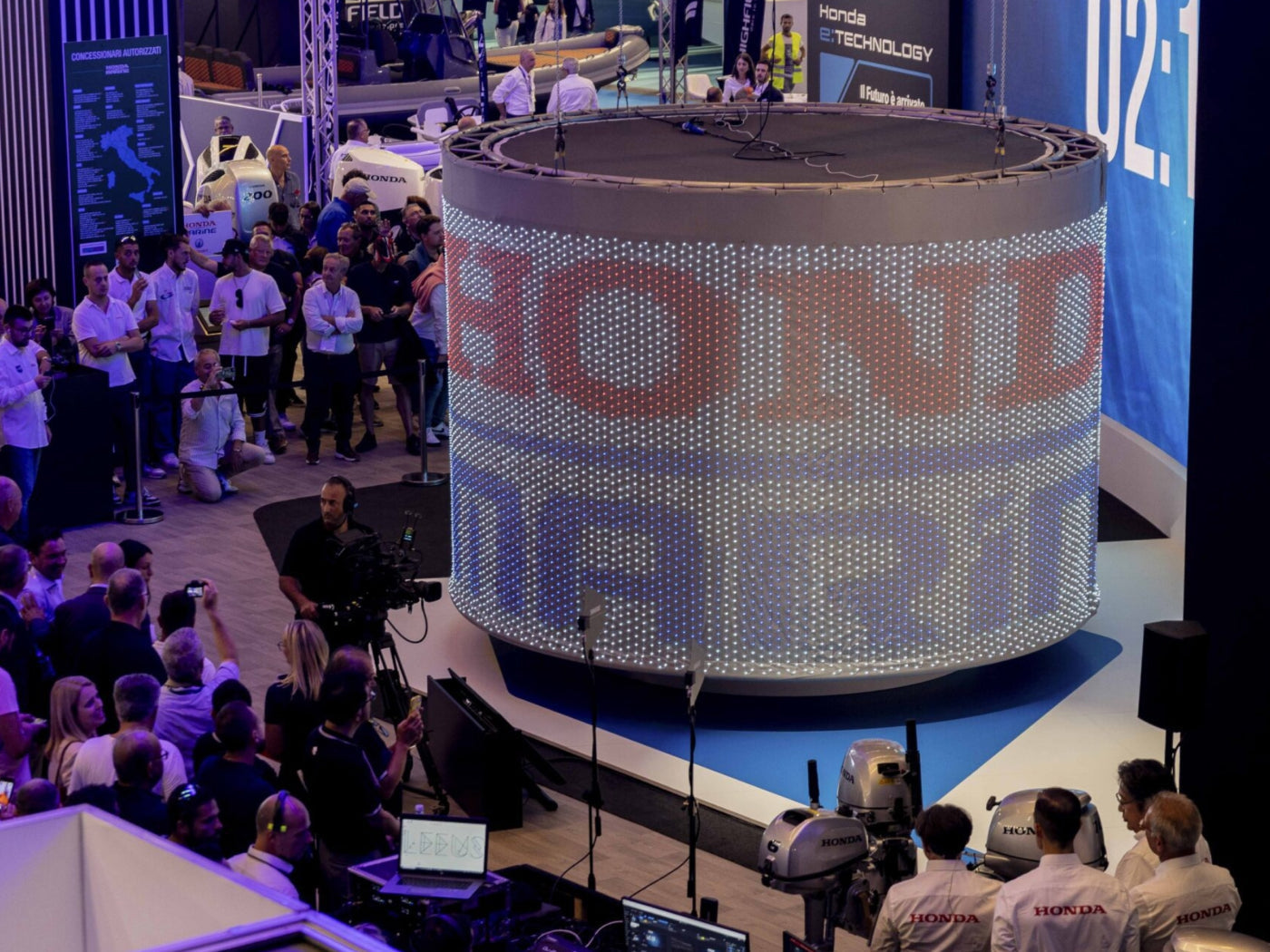 The biggest trends in commercial lighting for 2025